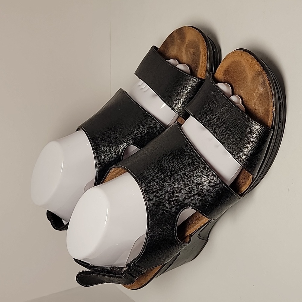Natural Soul Black Leather Slingback Sandals